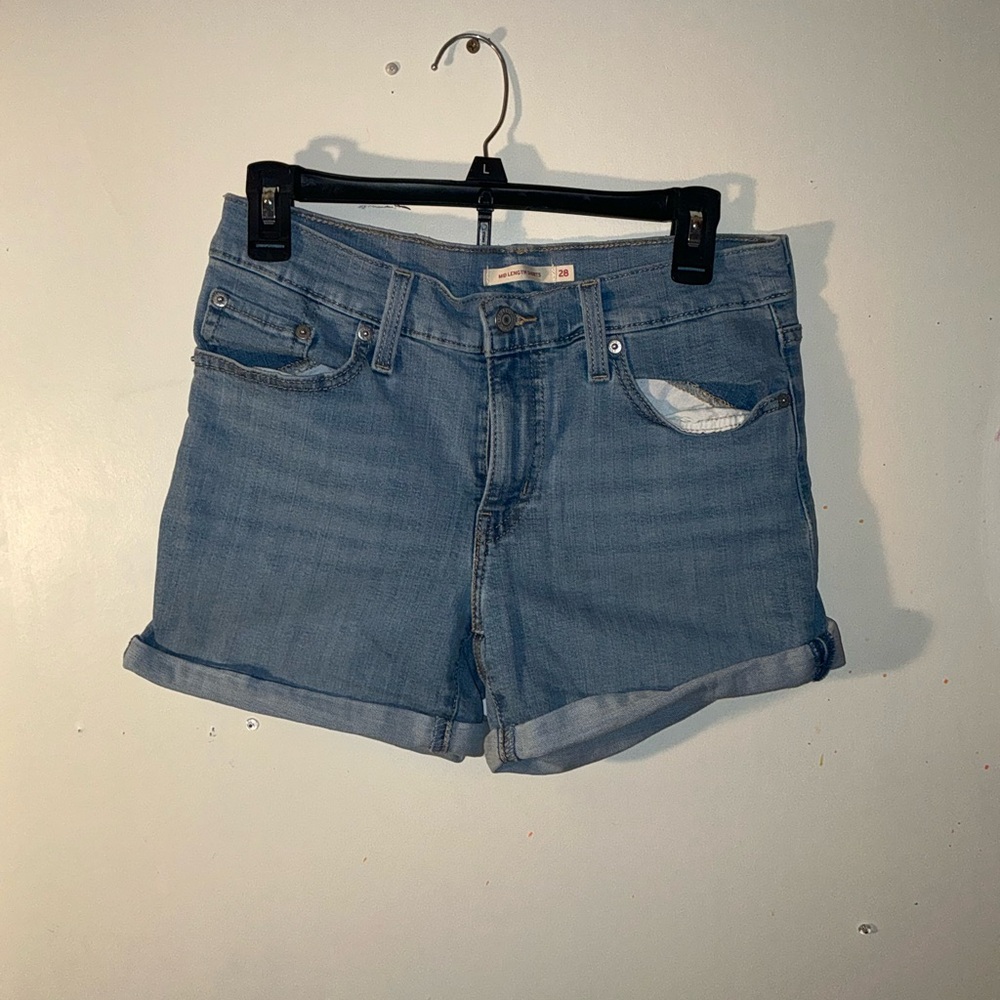 Levi’s Light Blue Denim Mid Length Women’s Shorts